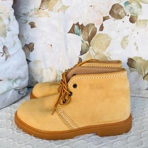 Northlake Wheat Suede Chukka Lug Sole Ankle Boots